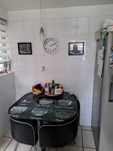 Cocina con mesa de comedor de desayuno, casa en venta en Quilicura